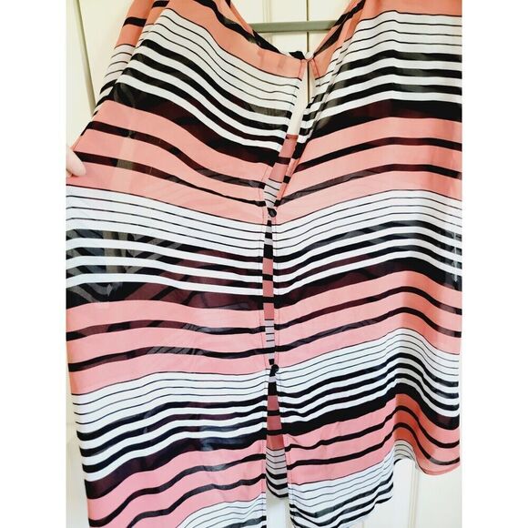 Torrid 4 Blouse Plus 4X Striped Chiffon Pink Black White Back Button Scoop Neck - Picture 6 of 8
